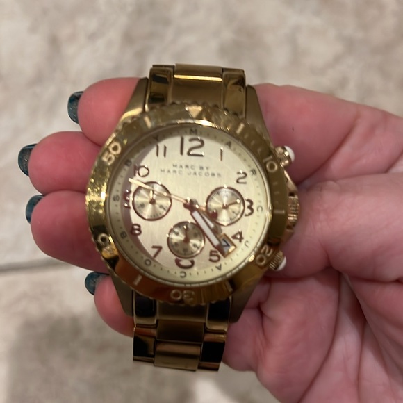 Gold Marc by Marc Jacobs watch - Picture 2 of 3